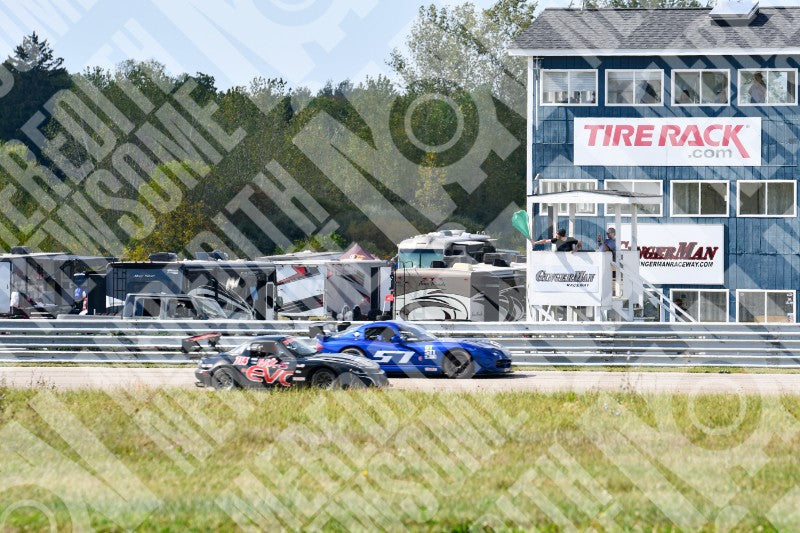 NASA-GINGERMAN09 2025-10-03 8682